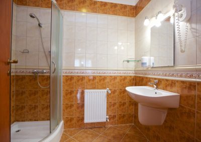 Hotel Járja fürdőszoba